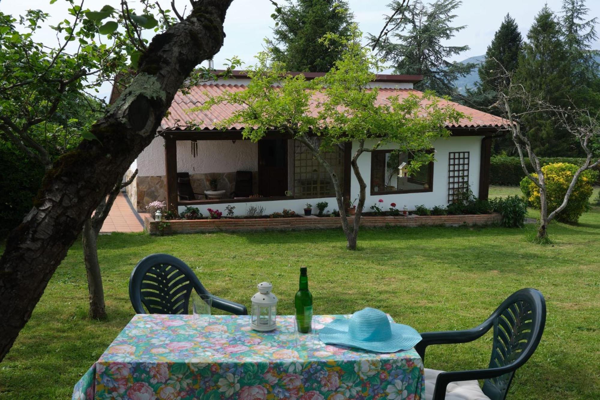 Casa Benjamin Villa Oviedo Exterior photo